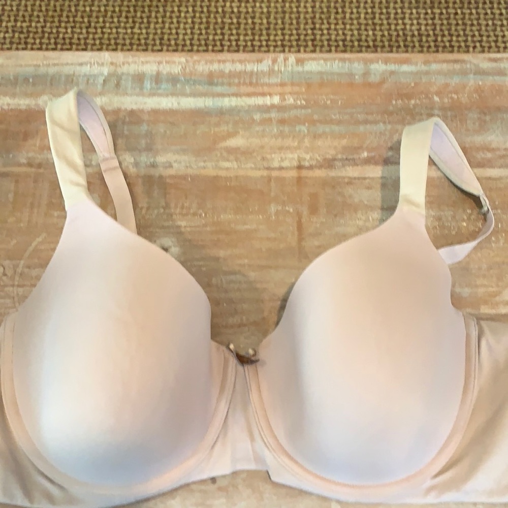 Full figure dark beige padded bra. 42C
